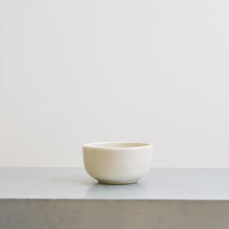 559 STONEWARE Bol en grès fin - Blanc< Bowls