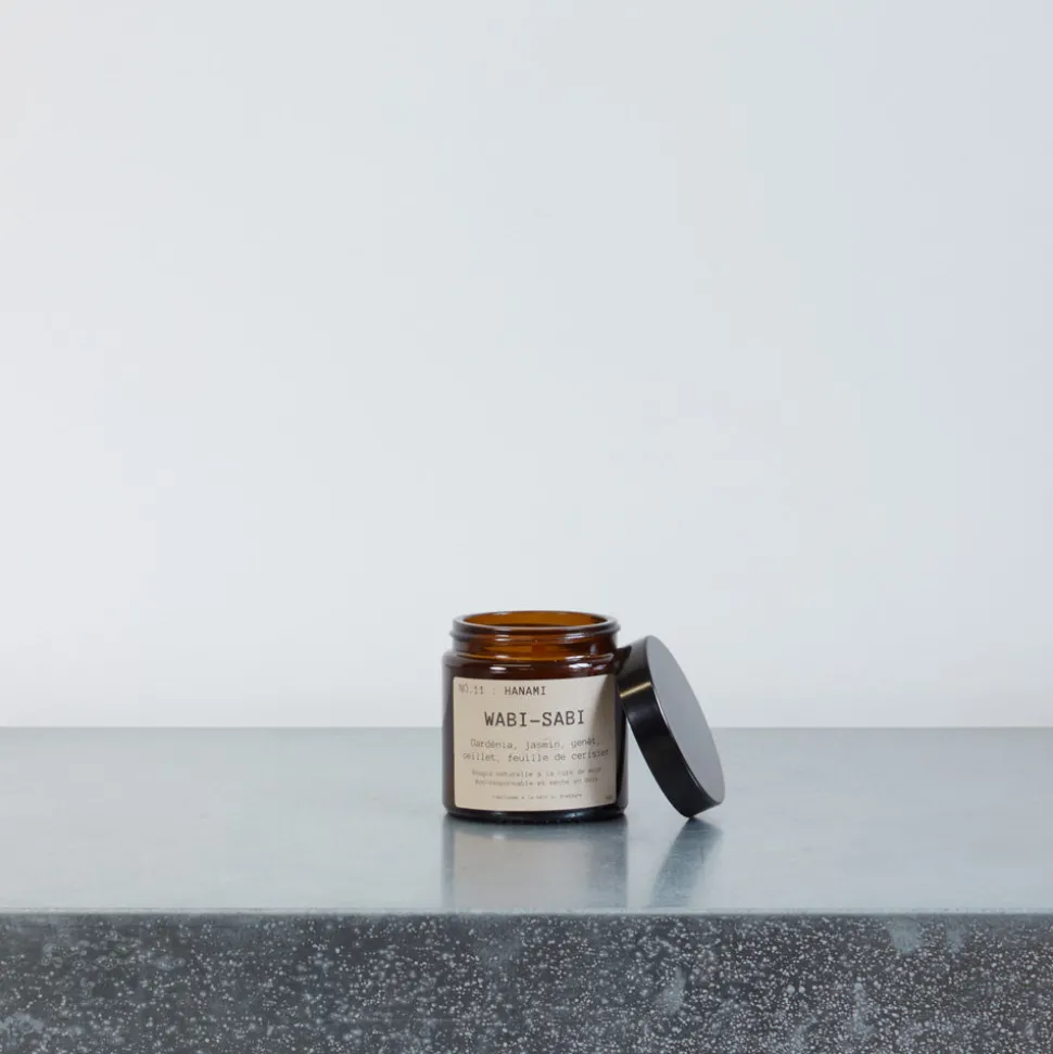 2964 WABI SABI Bougie N°11 - Hannami< Candles & Home Fragrance