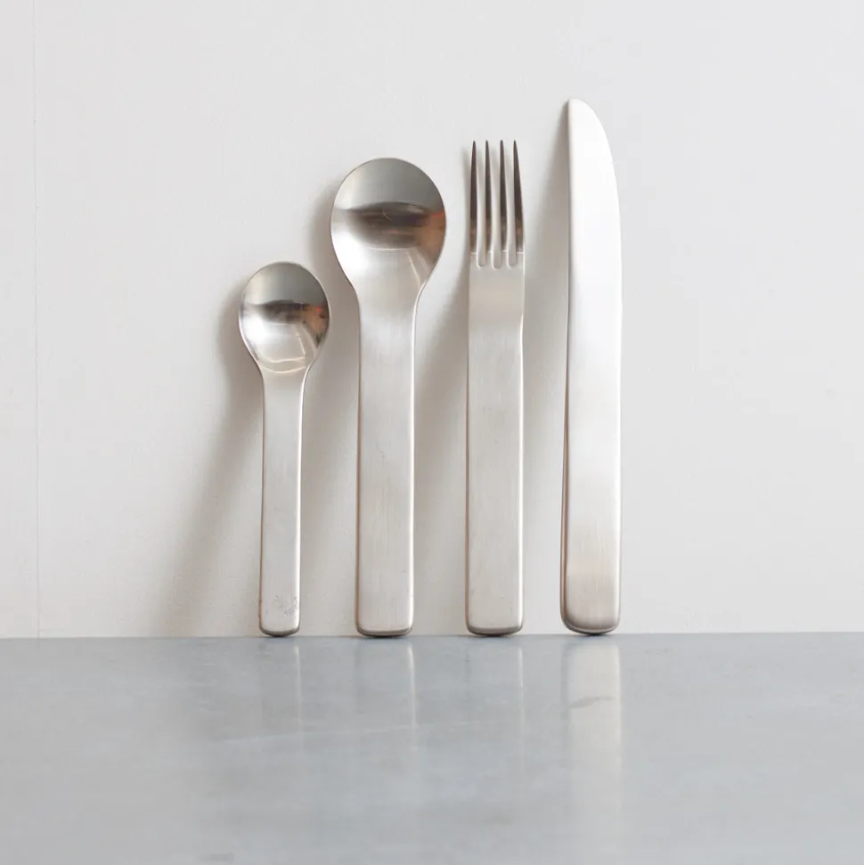 592 DAVID MELLOR Fourchette de table - Minimal< Forks