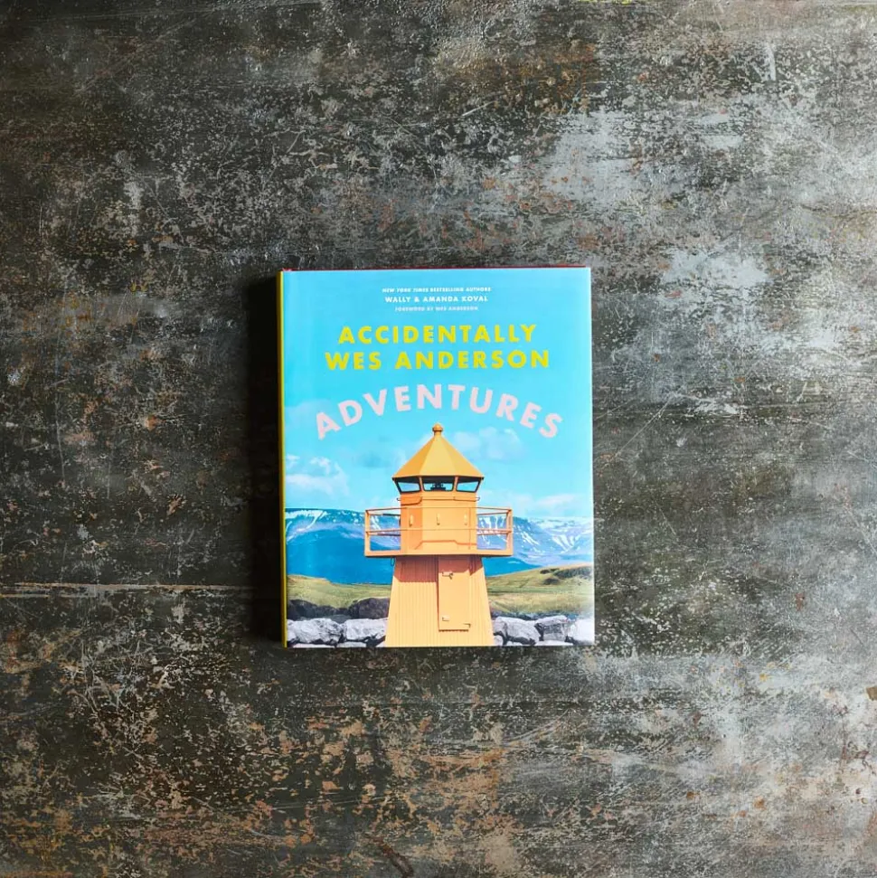 1212 INTERART Livre - Accientally Wes Anderson : Adventures< Books