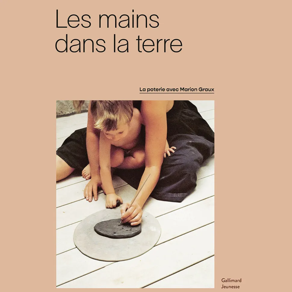 730 PHAIDON Livre - Les mains dans la Terre< Books