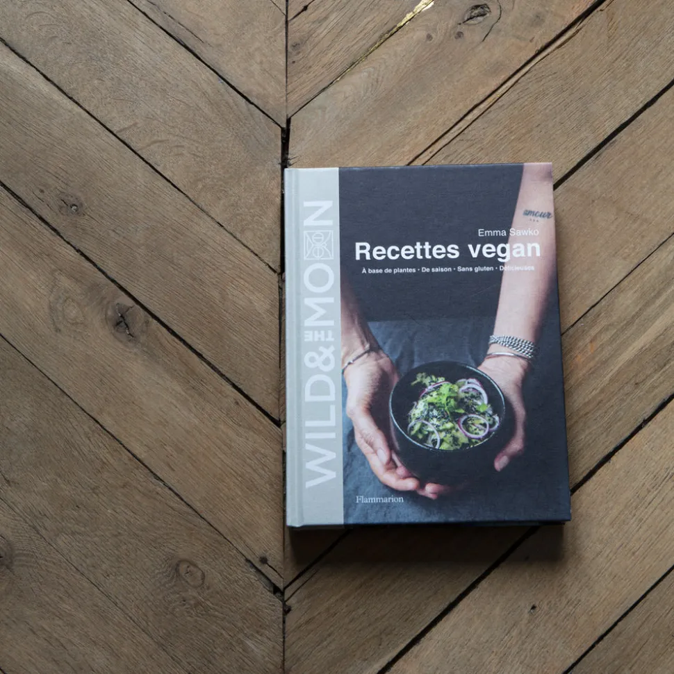 747 FLAMMARION Livre - Recettes Vegan Wild & The Moon< Books