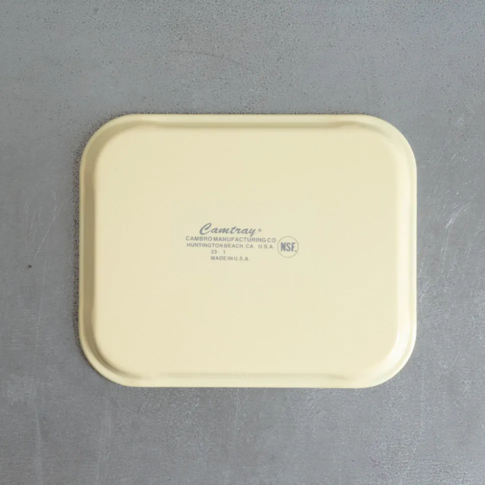 1500 CAMBRO Plateau en fibre de verre - Citron Meringué< Trays